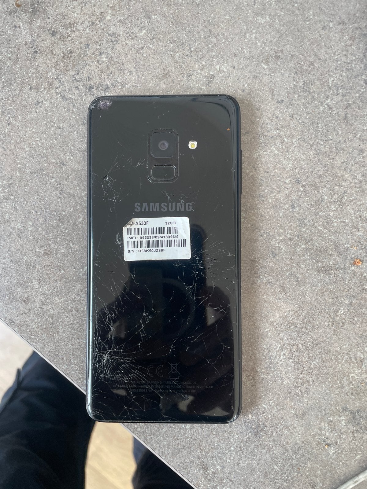 Samsung Galaxy A6 (2018) - Gebarsten achterkant, Ophalen, Gebruikt, Zwart, Zonder simlock