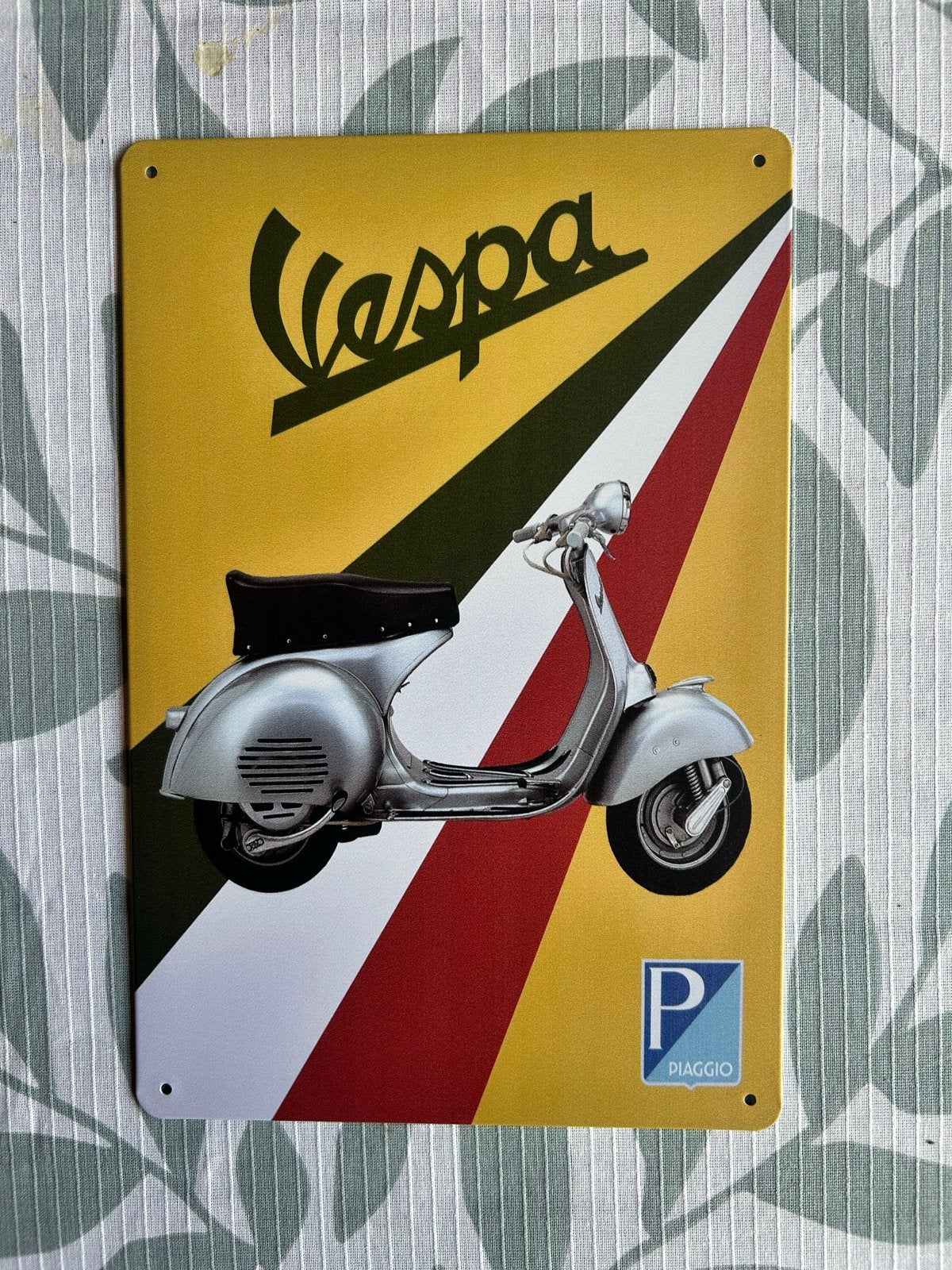 Metalen Vespa Bord 20x30 cm - Decoratie Scooter, Verzamelen, Ophalen of Verzenden, Zo goed als nieuw