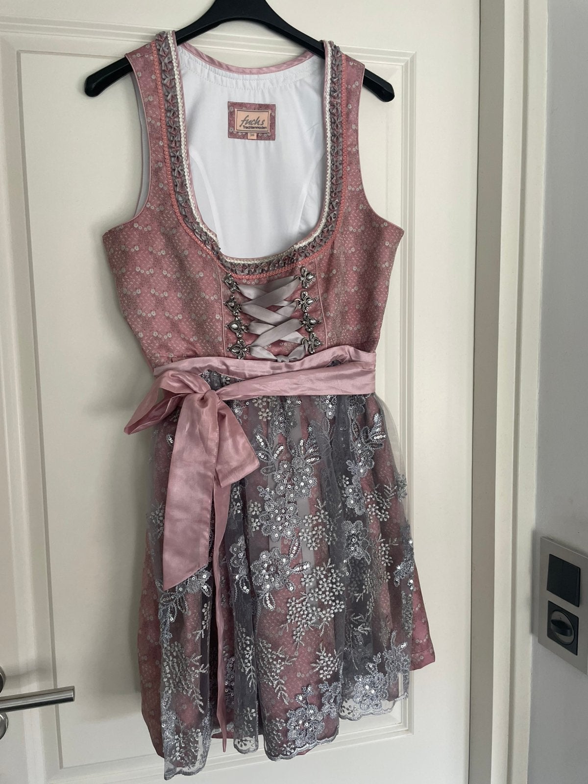 Dirndl Dames/Meisjes, Maat 38/40 (M), Ophalen of Verzenden, Kleding, Overige thema's