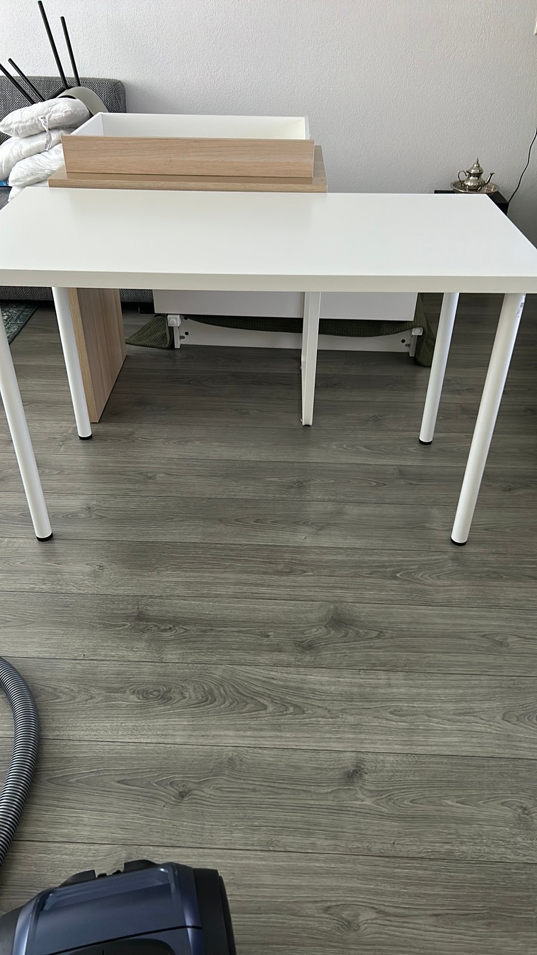 Ikea bureau, Ophalen, Zo goed als nieuw