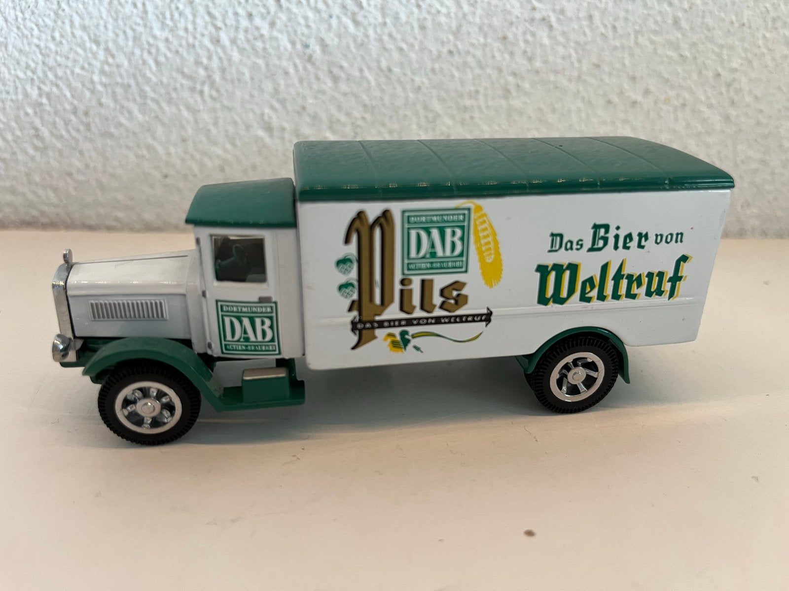 Matchbox DAB Pils Bier 1932 Mercedes- Benz LS, Ophalen of Verzenden, Zo goed als nieuw