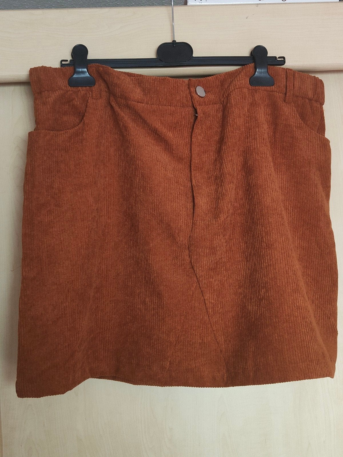 Bruine corduroy rok met zakken - Shein - Maat XXL, Bruin, Maat 46/48 (XL) of groter, Ophalen of Verzenden, Zo goed als nieuw