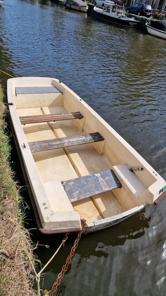 4 meter vissersboot met Rhino elektromotor en accu, Watersport en Boten, Ophalen, Gebruikt, 4 m, Buitenboordmotor