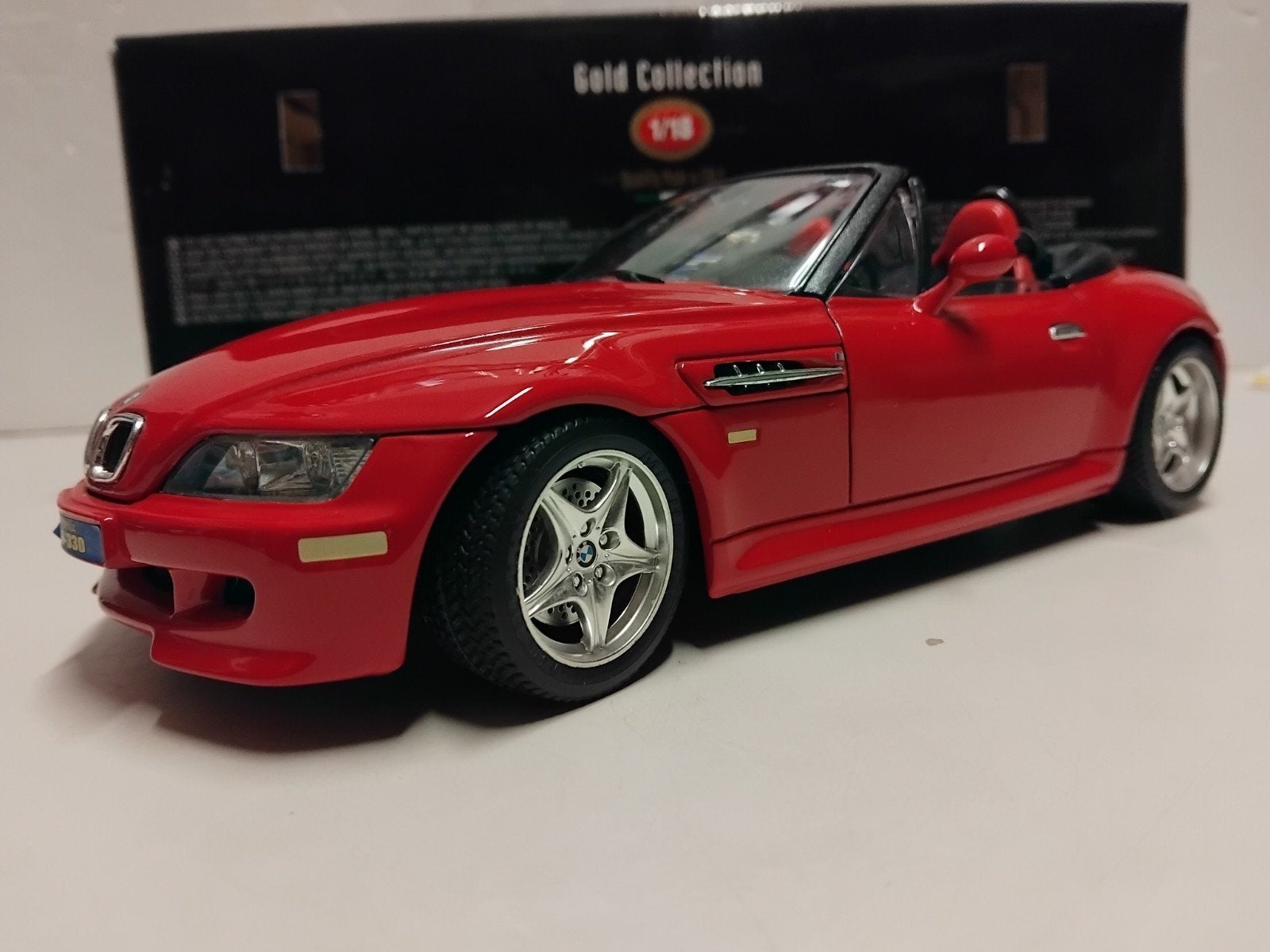 BMW Z3 M Roadster cabriolet rood 1996 Bburago metal 1:18 KRD, Hobby en Vrije tijd, Ophalen of Verzenden, Zo goed als nieuw, Auto