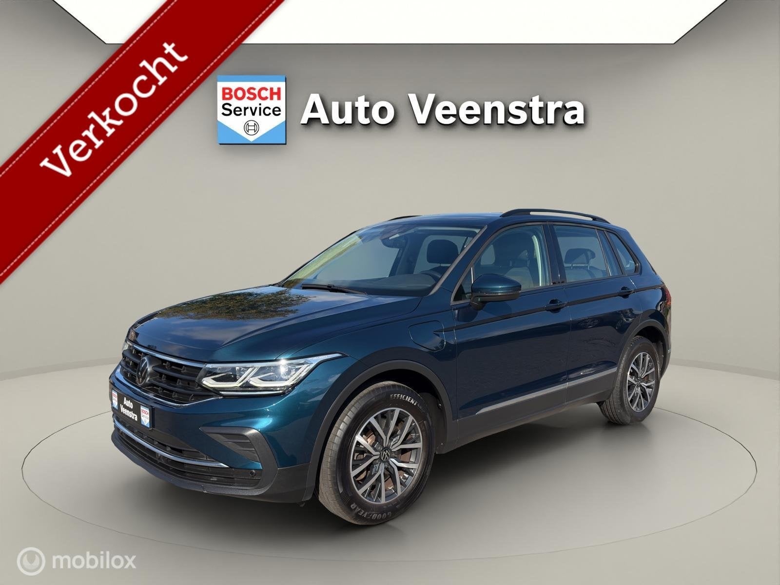 Volkswagen Tiguan 1.4 TSI eHybrid|TREKH|STOEL/STUUR.VERW|LED, 1716 kg, Stof, Zwart, 4 cilinders