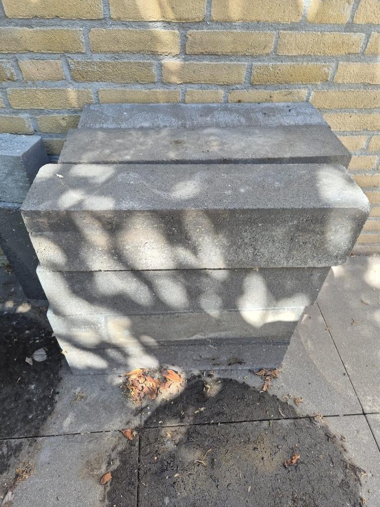 gratis stapelblok beton tuin, Tuin en Terras, Ophalen, Gebruikt, Blok, Minder dan 25 cm