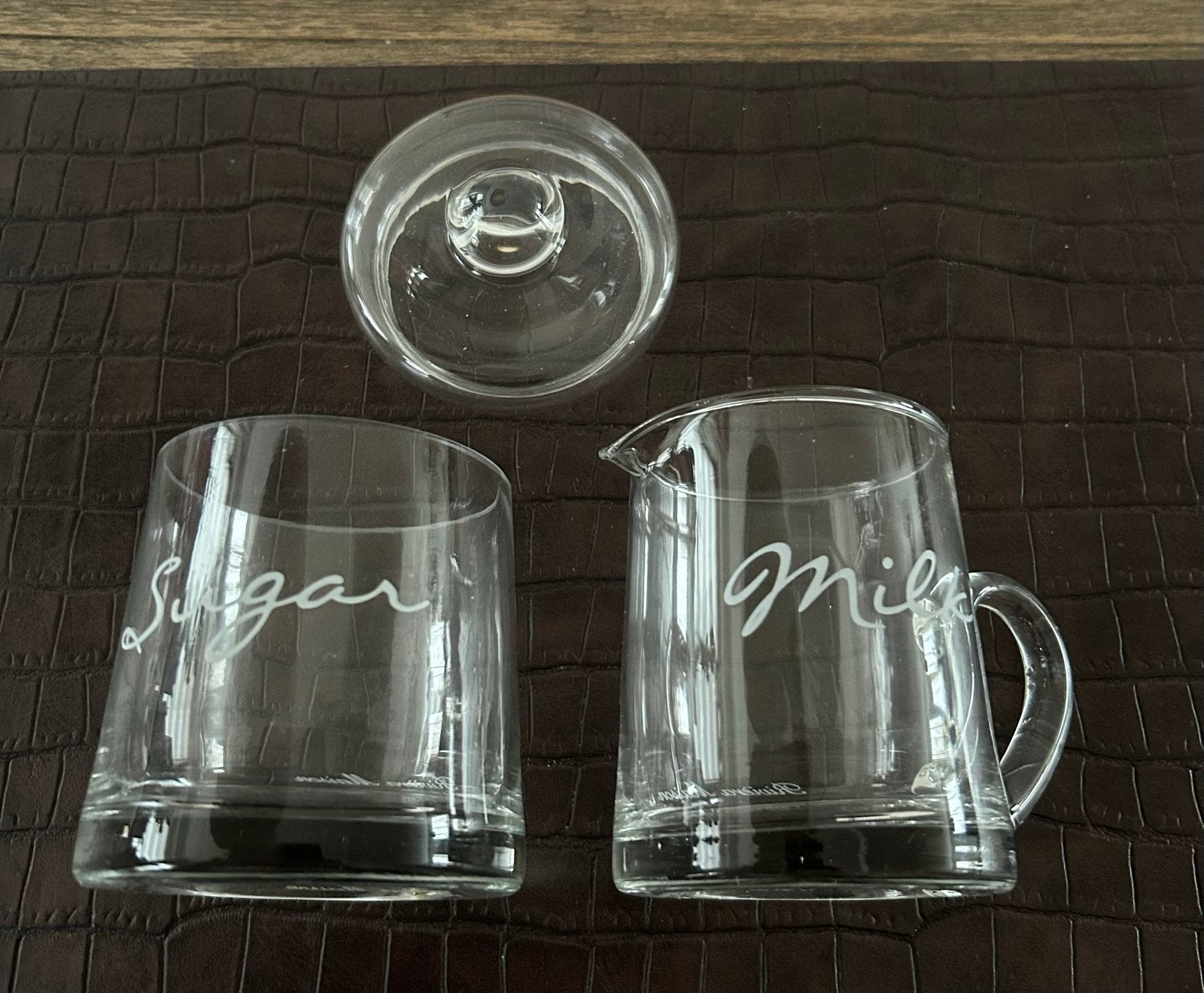 Riviera Maison Suikerpot en Melkkannetje Set €12,50, Ophalen of Verzenden, Zo goed als nieuw, Riviera Maison, Glas