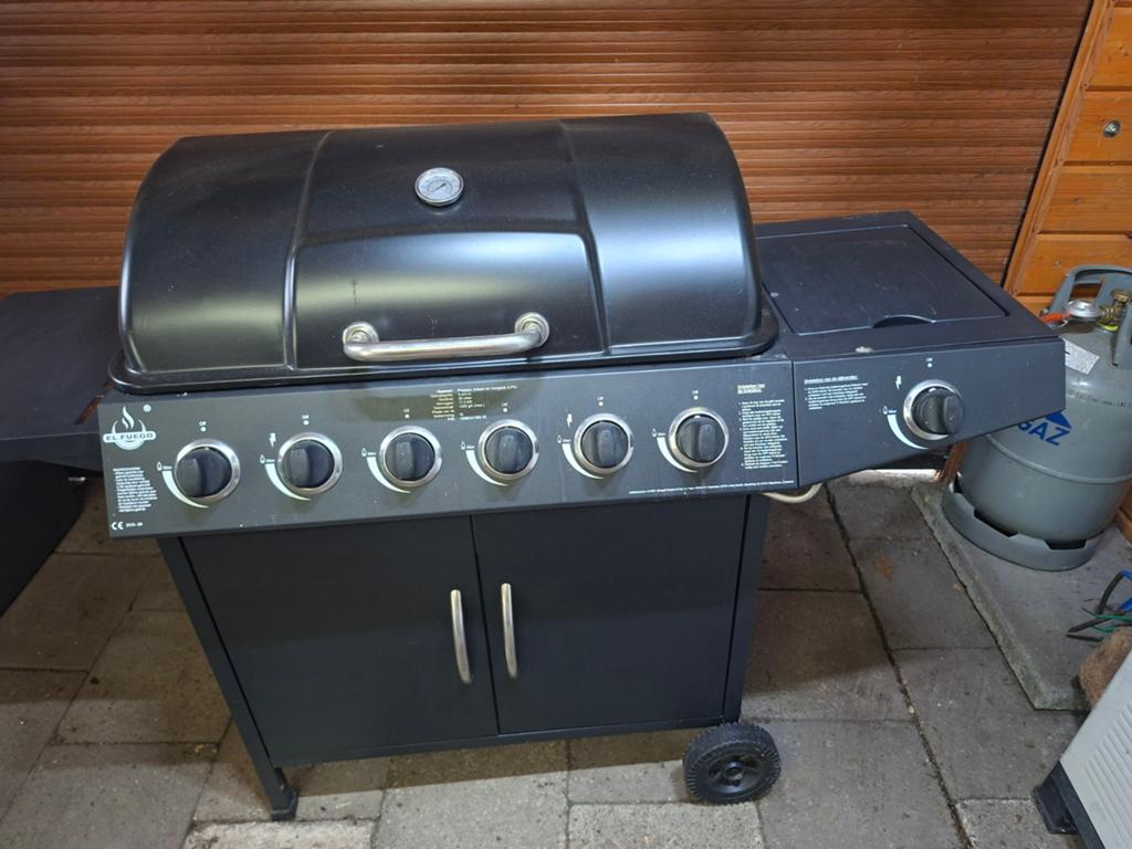 El Fuego gasbarbecue met 6 branders, Ophalen, Zo goed als nieuw