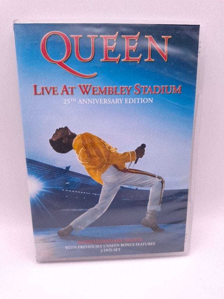 queen live at wembley stadium 25th anniversary edition dvd, Gebruikt, Alle leeftijden, Inclusief boekje, Ophalen of Verzenden