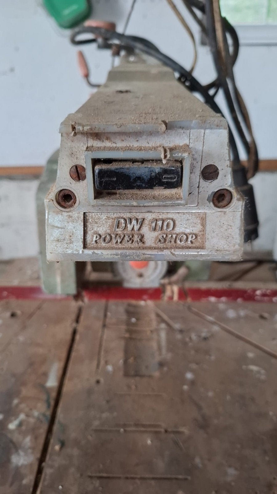 DeWalt DW 110 Afkortzaag 220V, Ophalen, Gebruikt, DeWalt, 70 mm of meer