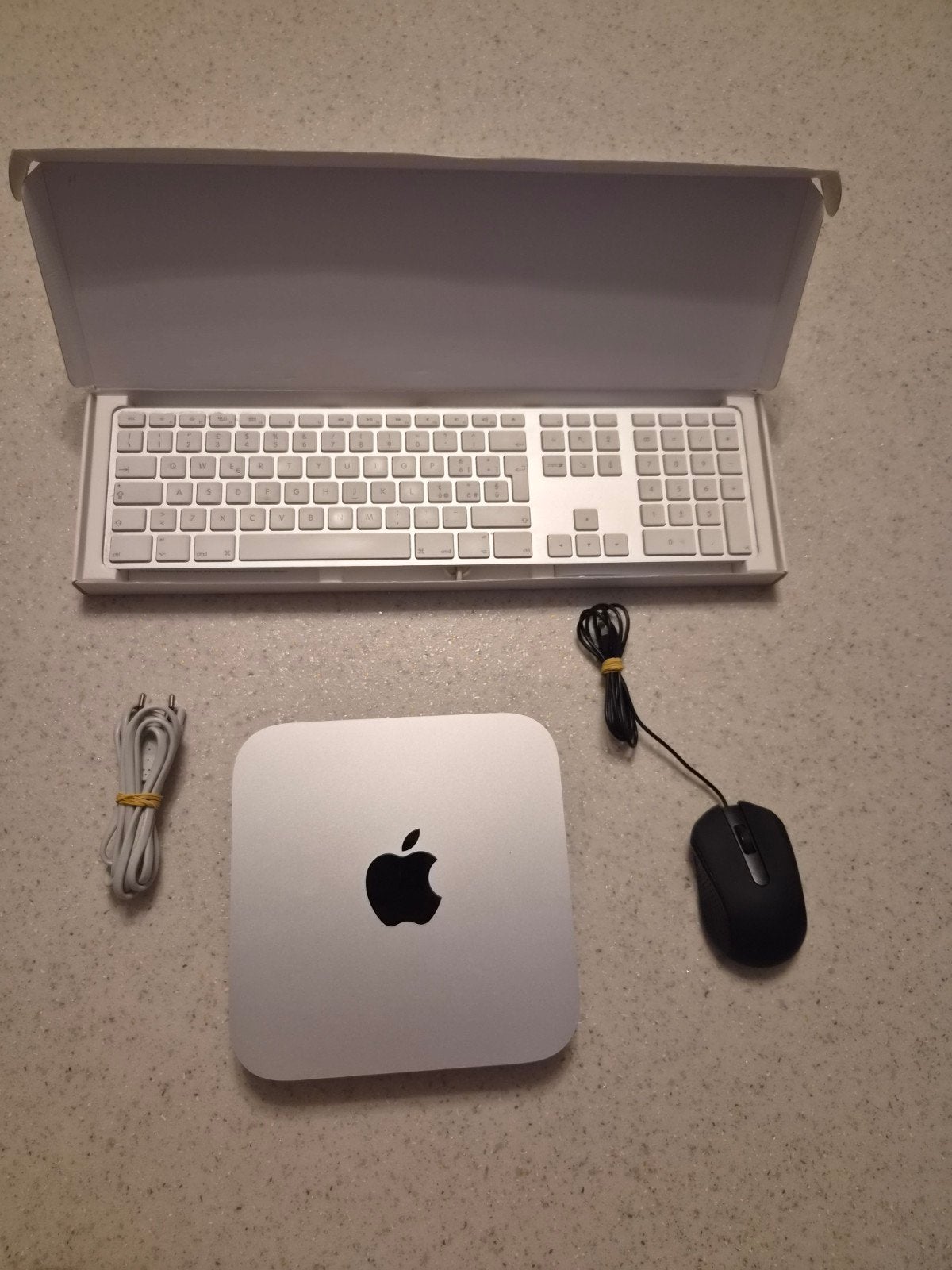 Apple Mac mini A1347 (Mid 2010) - Compacte Desktop, Computers en Software, Apple Desktops, Gebruikt, HDD, Ophalen of Verzenden