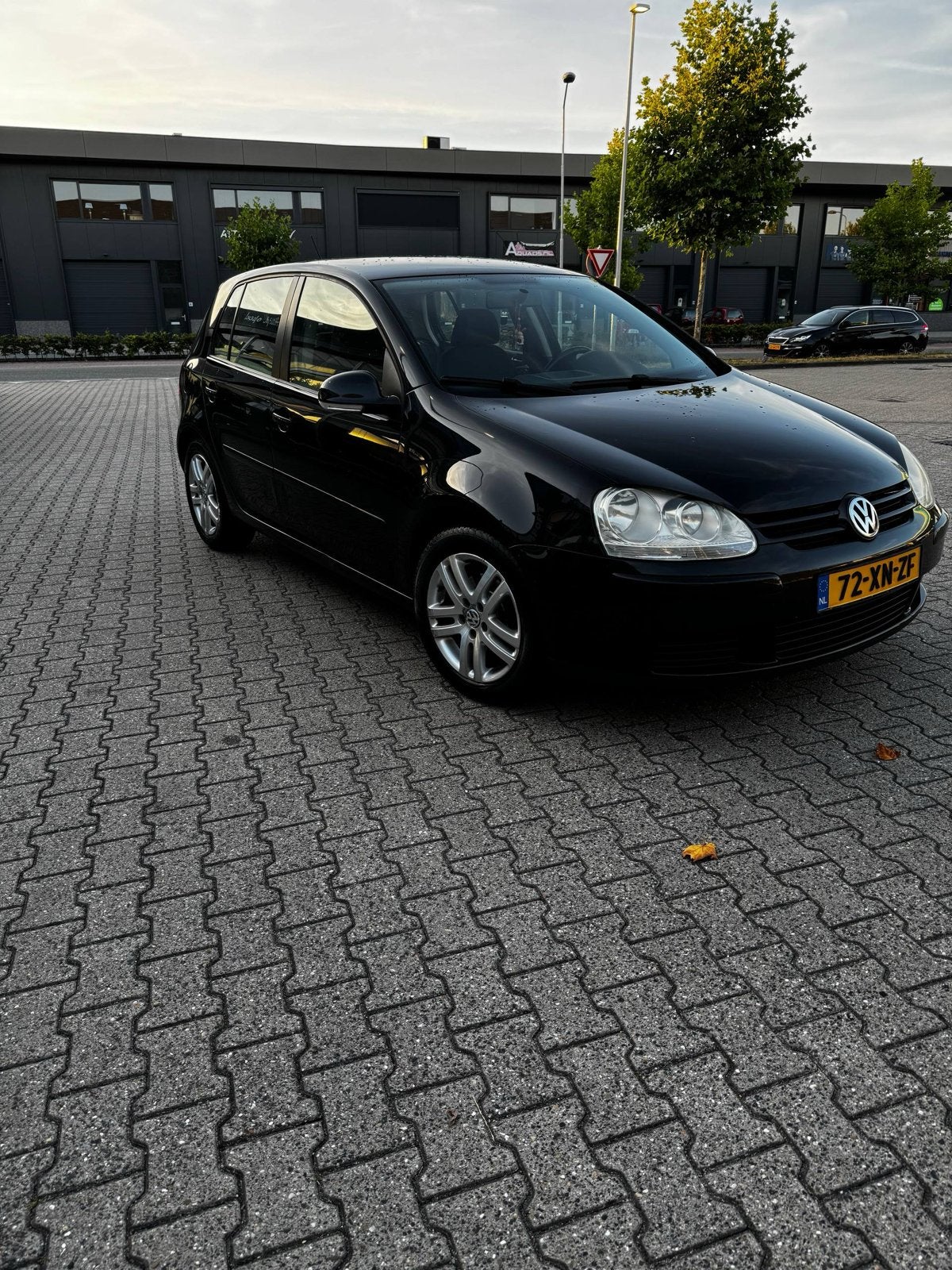 Volkswagen Golf 1.6 16V FSI 85KW 2007 Zwart, Auto's, Voorwielaandrijving, 15 km/l, 4 cilinders, 620 kg