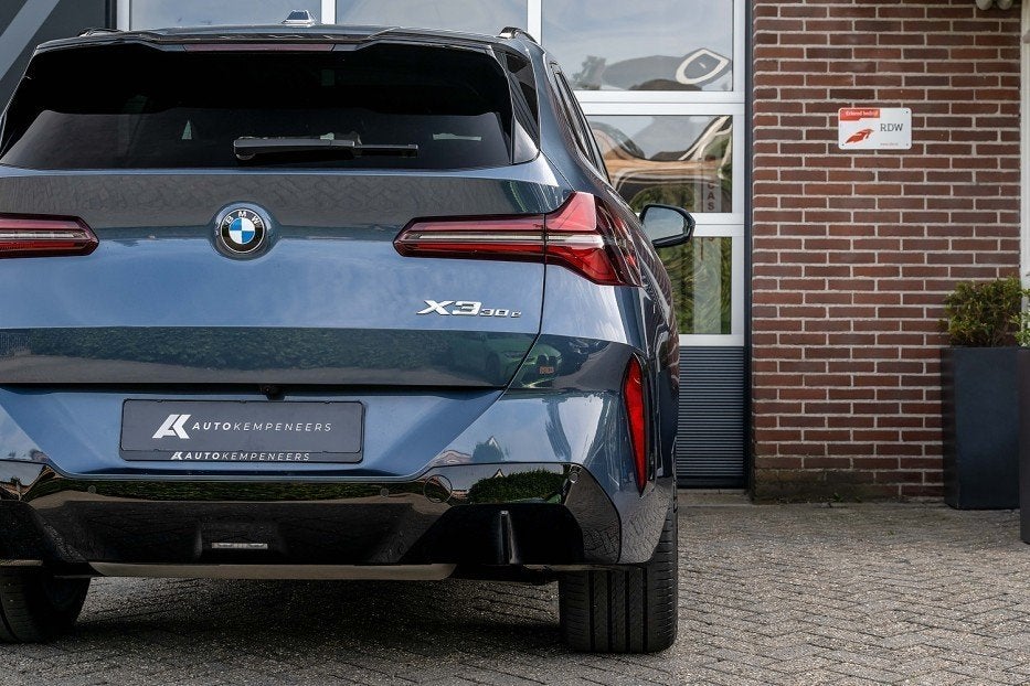 BMW X3 30e xDrive M Sport Pro | Panorama | Driving Ass. + |, Auto's, BMW, Automaat, 1998 cc, Gebruikt, 4 cilinders