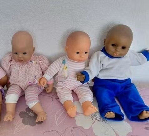 Set van 3 Baby Poppen - Diverse Huidskleuren, Ophalen of Verzenden, Gebruikt, Babypop