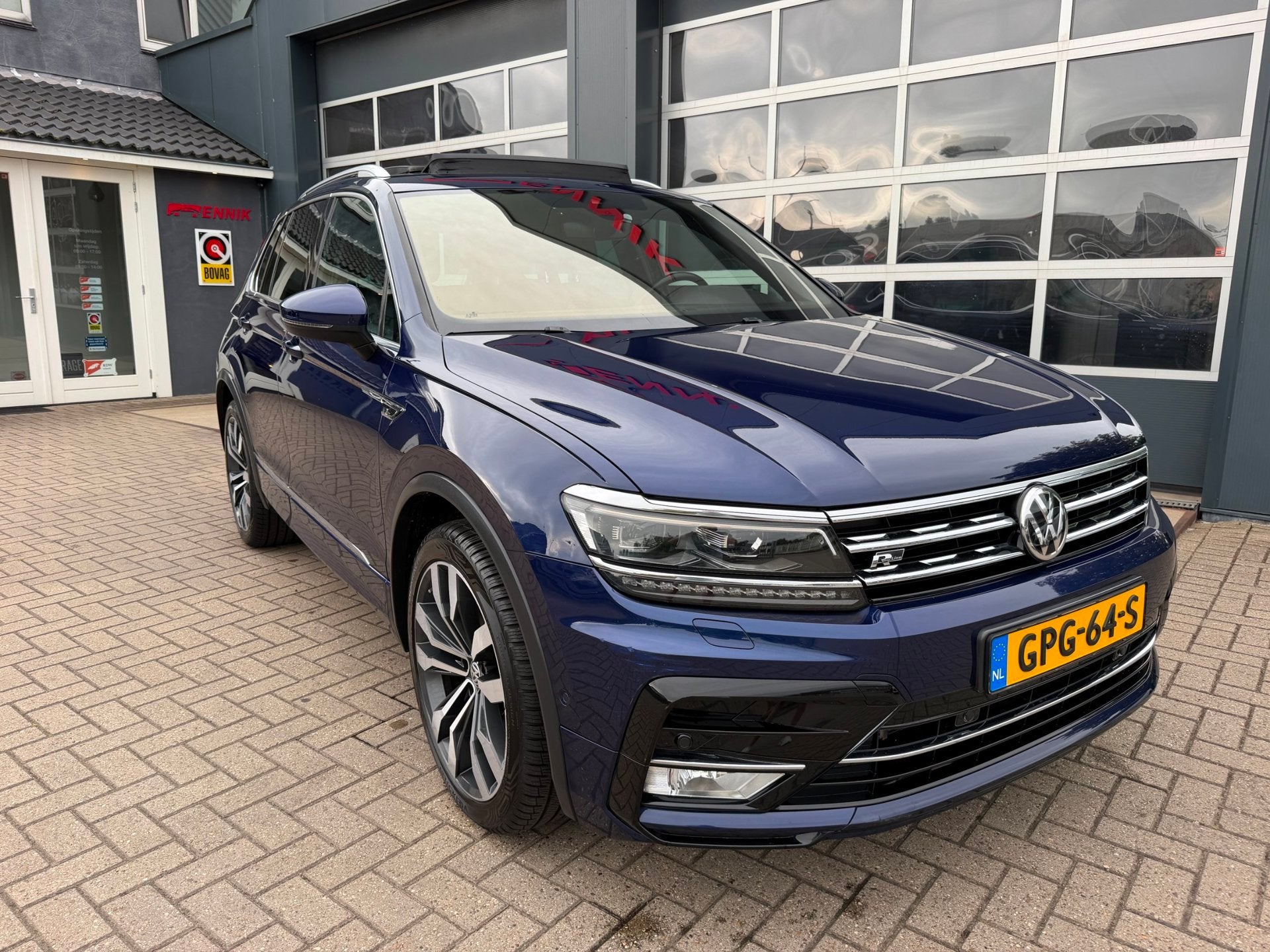 Volkswagen TIGUAN 2.0 TSI 4Motion Highline R / 2x R-Line / P, Auto's, Volkswagen, Gebruikt, Euro 6, 4 cilinders, 1984 cc