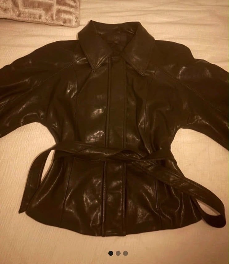 Stijlvol Zwart Leren Jasje met Ceintuur, Kleding | Dames, Ophalen of Verzenden, Zo goed als nieuw, Maat 38/40 (M), Zwart