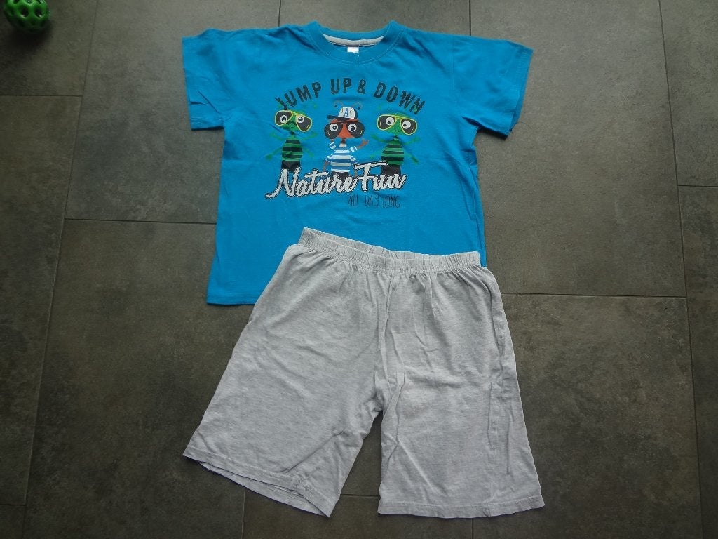 shortama / pyjama - maat 122, Kinderen en Baby's, Kinderkleding | Maat 122, Ophalen of Verzenden, Zo goed als nieuw, Jongen, Nacht- of Onderkleding