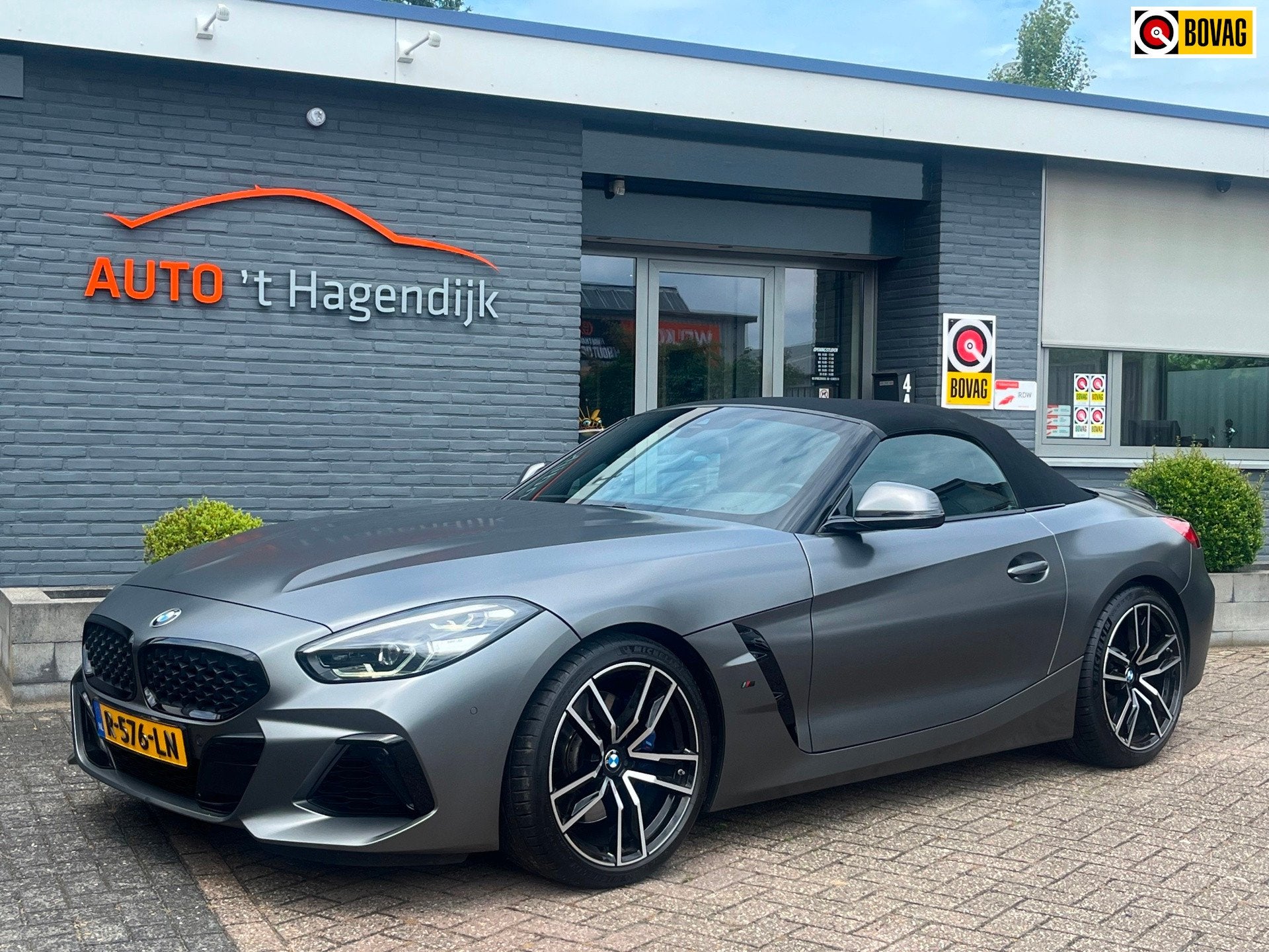 BMW Z4 Roadster M40i HE Frozen Grey H&K BTW HUD topstaat, Auto's, BMW, Achterwielaandrijving, Gebruikt, Zwart, Cabriolet