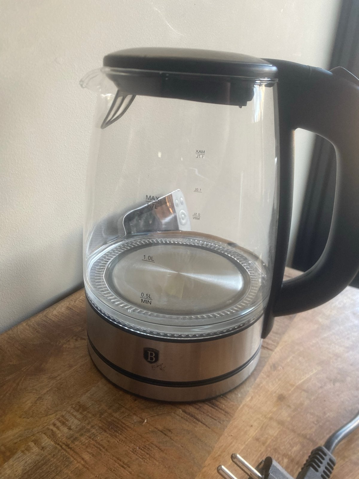 Berlinger Haus Glazen Waterkoker - 1.7L - RVS, 1 tot 2 liter, Ophalen, Zo goed als nieuw, Draadloos