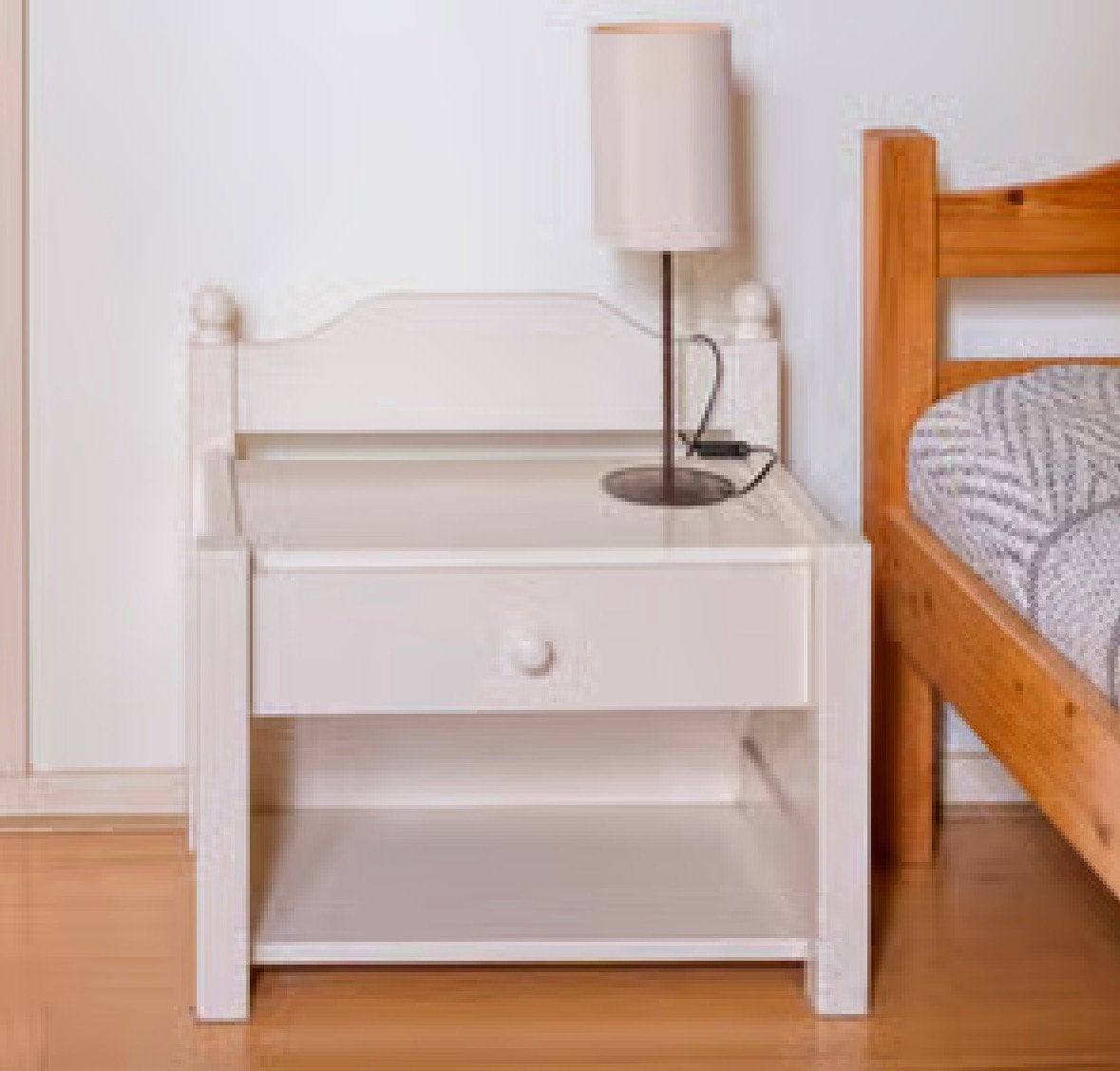 Nachtkastje, Huis en Inrichting, Slaapkamer | Nachtkastjes, Ophalen, Gebruikt, Minder dan 45 cm, 55 tot 70 cm