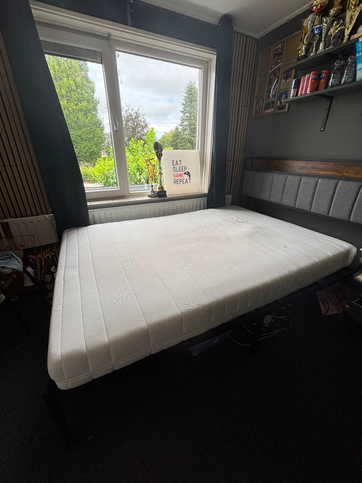 Tweepersoonsbed met hoofdbord en matras 160 bij 200, Ophalen, Gebruikt, Zwart, Tweepersoons