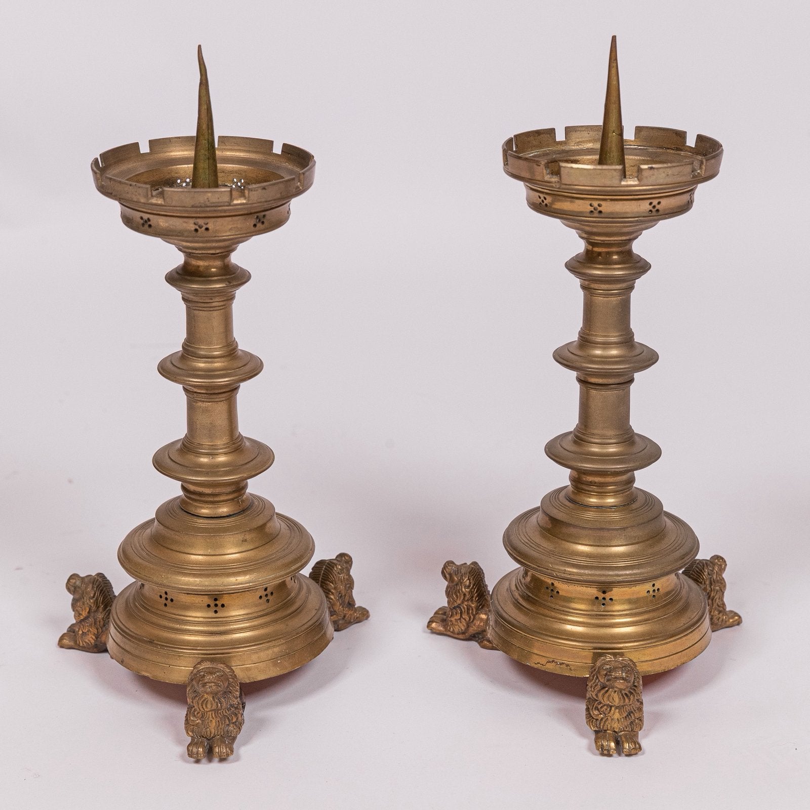 Set van 2 kerkkandelaren neogotiek, Ophalen of Verzenden, Koper of Brons