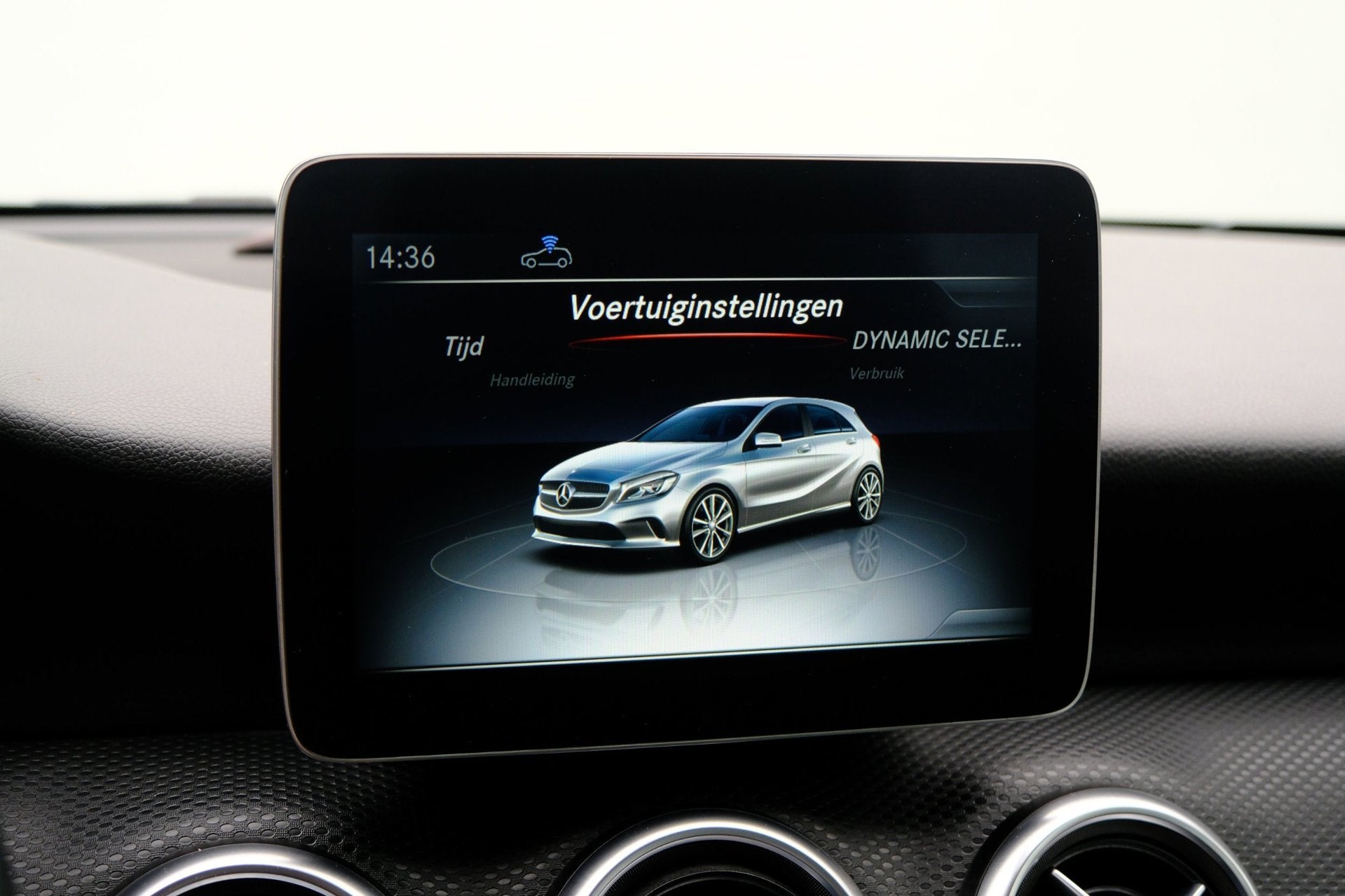 Foto 17 van Mercedes-Benz A-klasse 160 Ambition Aut. LED|Navi|1e Eig|Hal