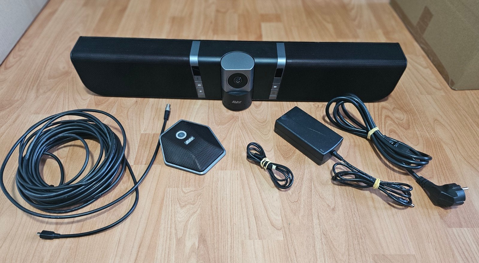 aver 342+ soundbar/conferentie webcam incl extra microfoon, Computers en Software, Webcams, Ophalen of Verzenden, Zo goed als nieuw