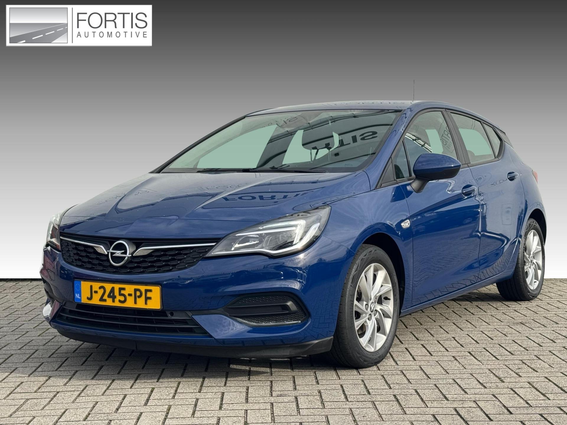 Opel Astra 1.2 Turbo Edition NL-AUTO | NAVI | Carplay, Voorwielaandrijving, Dealer onderhouden, Stof, Gebruikt