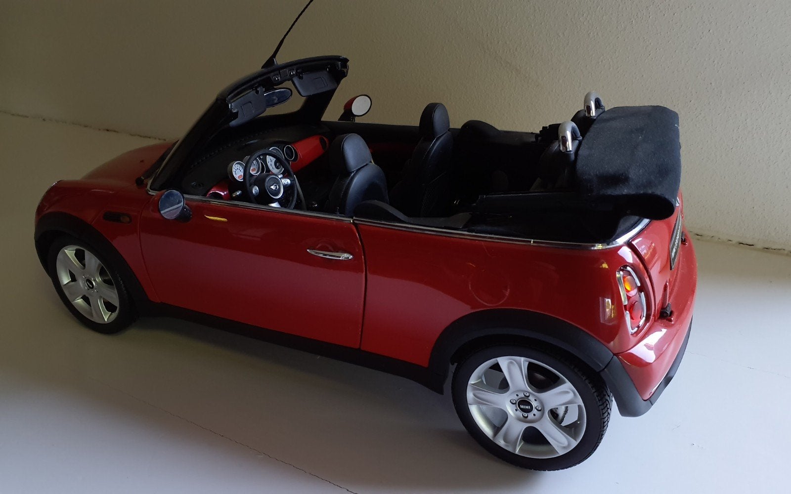 Kyosho Mini Cooper Convertible 1:12 Schaalmodel, Hobby en Vrije tijd, Ophalen of Verzenden, Zo goed als nieuw, Auto