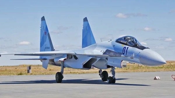 Hobby Master HA5713b | Sukhoi Su-35S Flanker E, Ophalen, Schaalmodel, Nieuw, Pilot Station