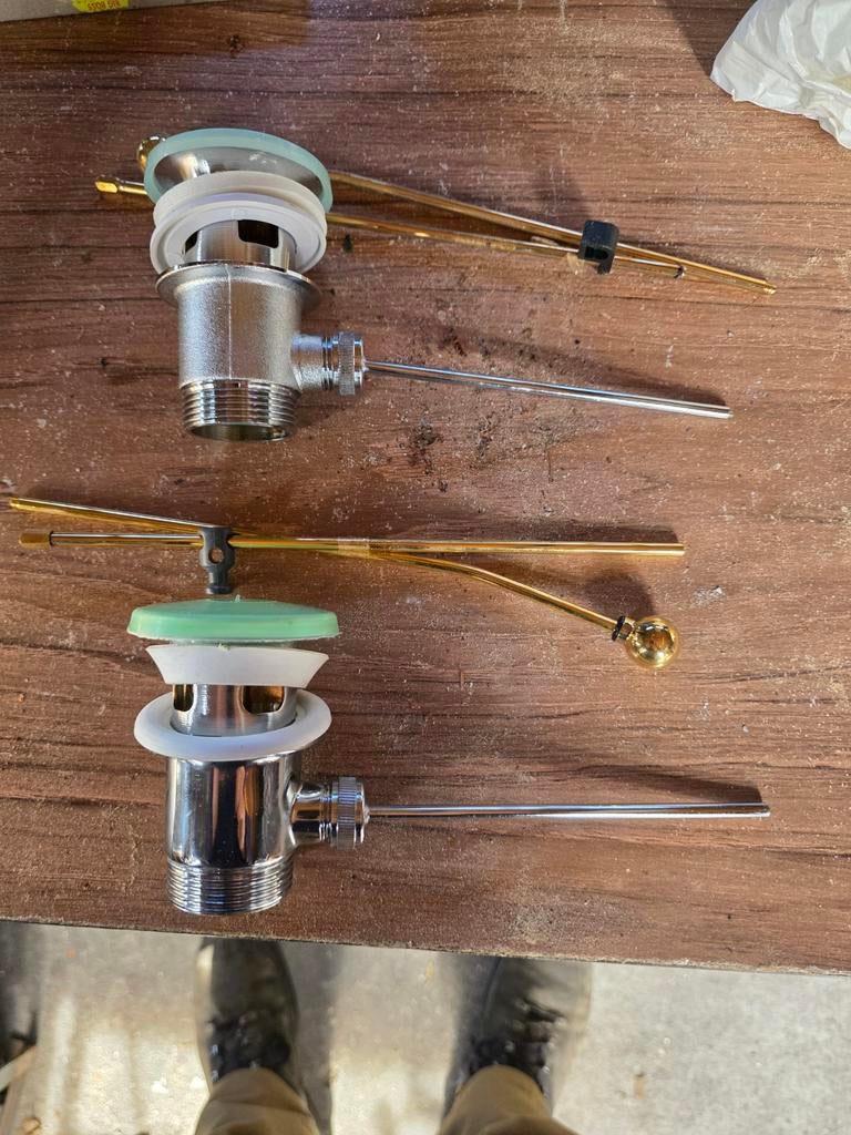 Wastafel plug met trekstang - Nieuw, Doe-het-zelf en Verbouw, Ophalen of Verzenden, Nieuw, Koper, Wastafel
