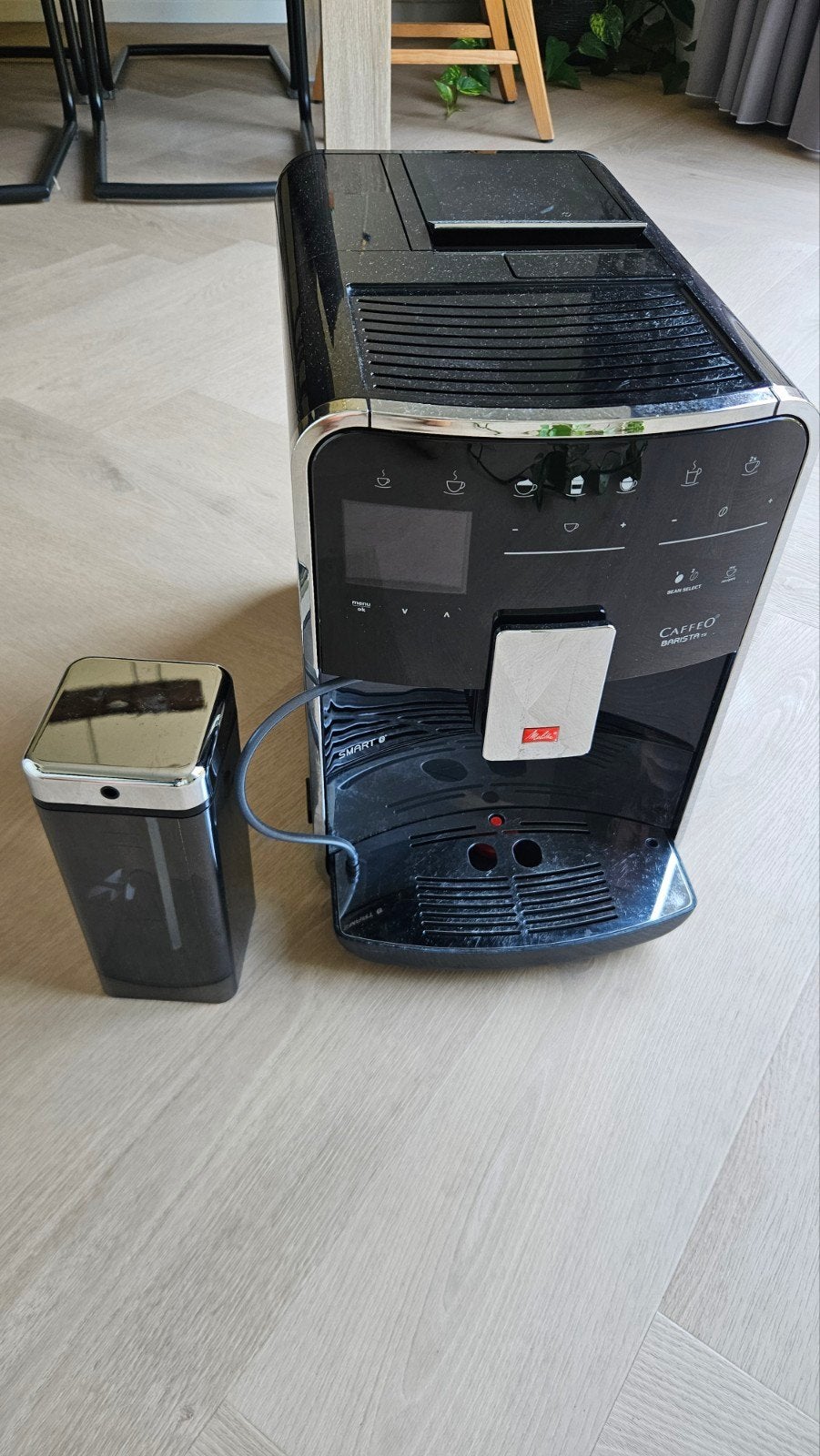 Melitta Barista TS Smart F85/0-102 Zwart Koffiemachine, Ophalen, Afneembaar waterreservoir, Gebruikt, 10 kopjes of meer