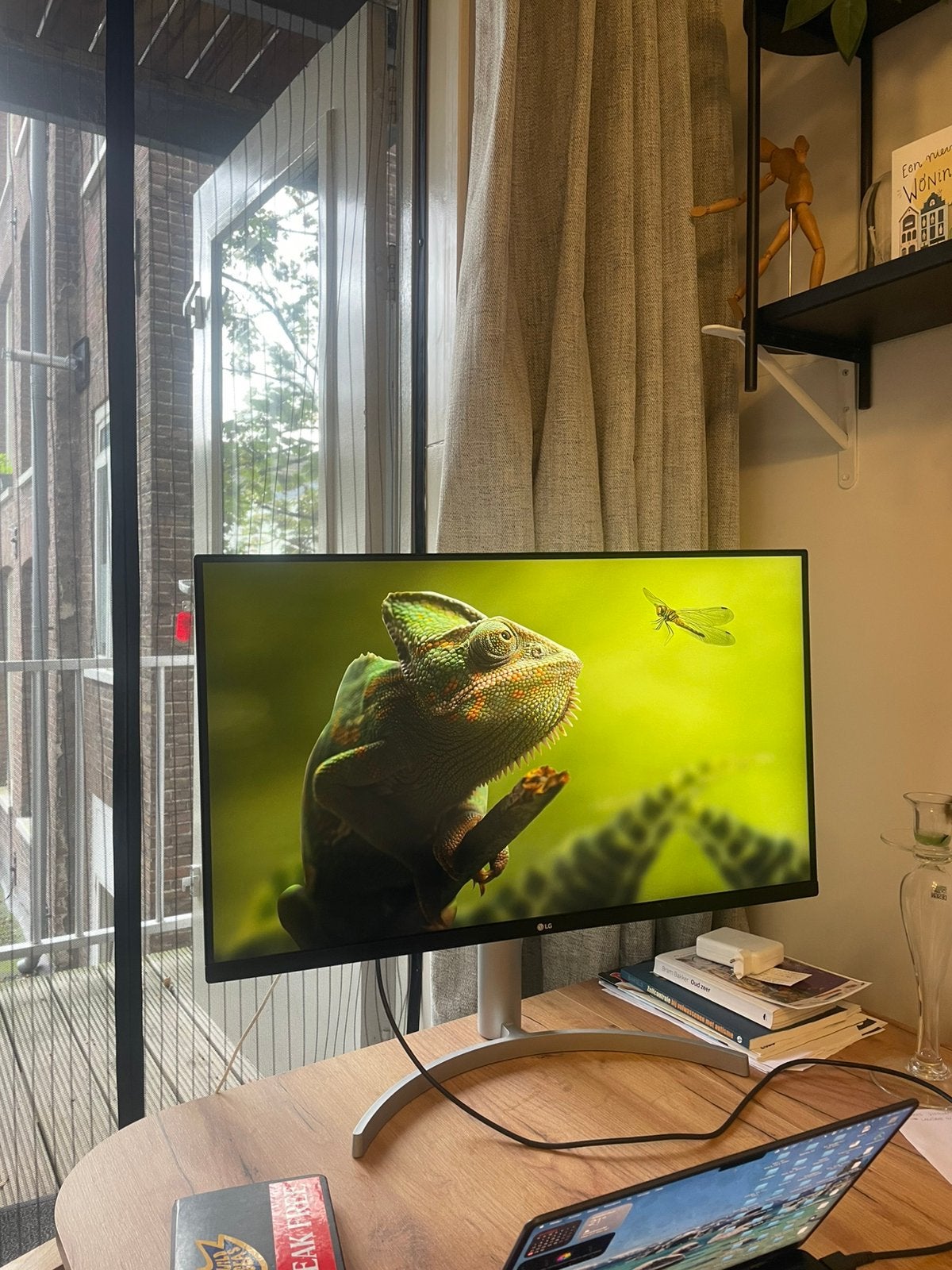 LG 32UN650