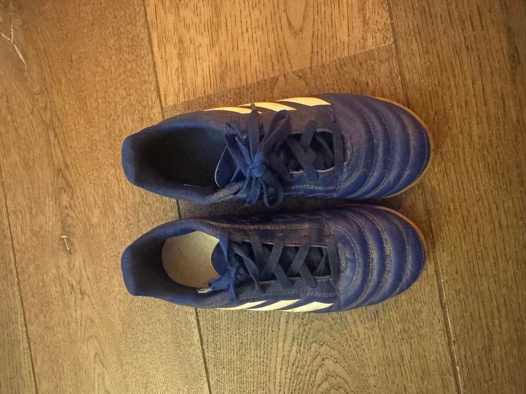 Adidas Copa straatvoetbalschoenen (maat 33), Ophalen, Blauw, Sportschoenen, Gedragen