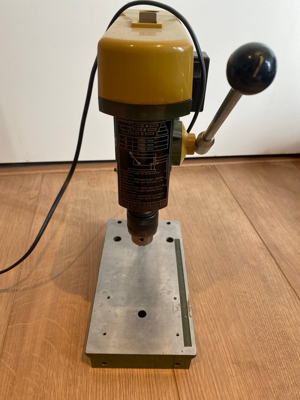 Proxxon Micromot TBM 220 Kolomboormachine, Gebruikt, Variabele snelheid, Ophalen of Verzenden, Minder dan 400 watt
