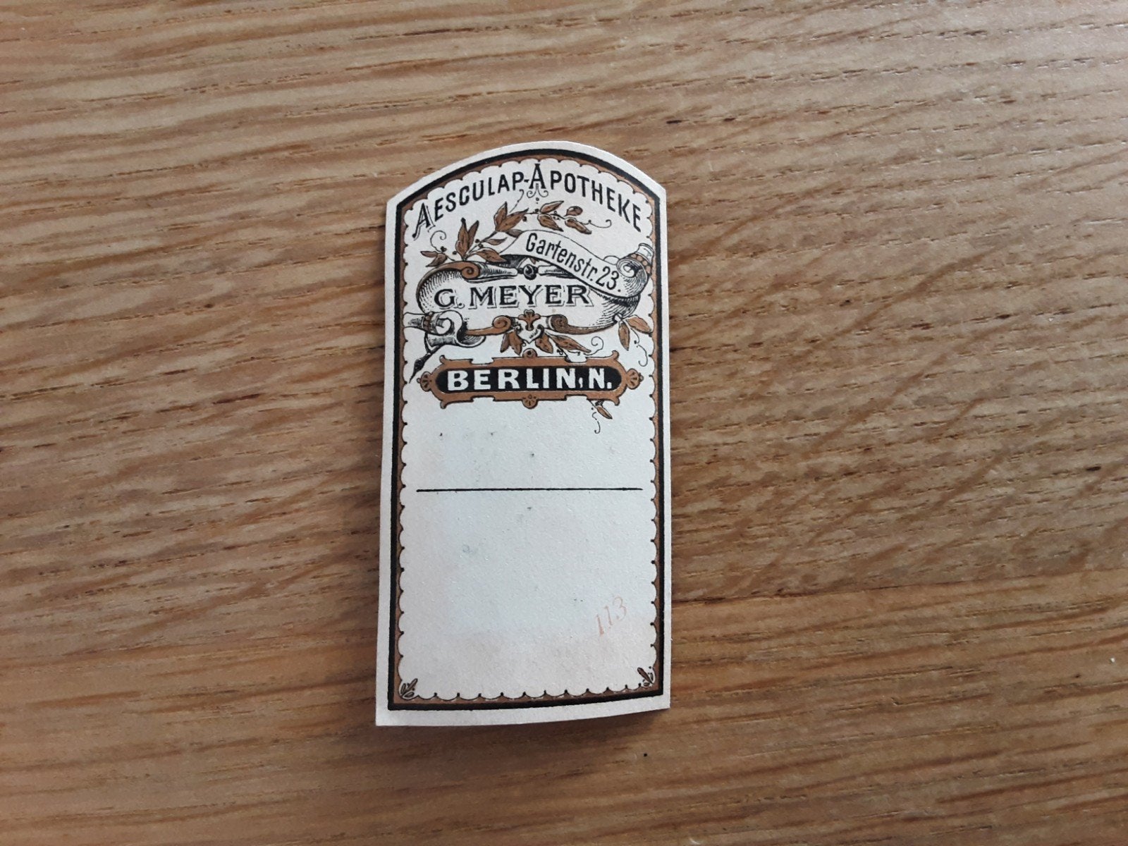 Etiket sluitzegel apotheek Aesculap Apotheke Berlijn G.Meyer, Verzenden, Zo goed als nieuw