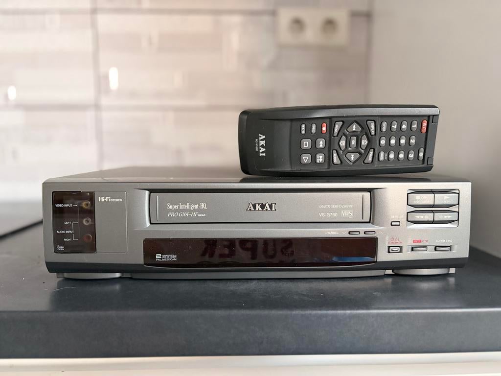 AKAI VS-G760 VHS videorecorder + afstandsbediening topstaat, Ophalen of Verzenden, Zo goed als nieuw, VHS-speler of -recorder