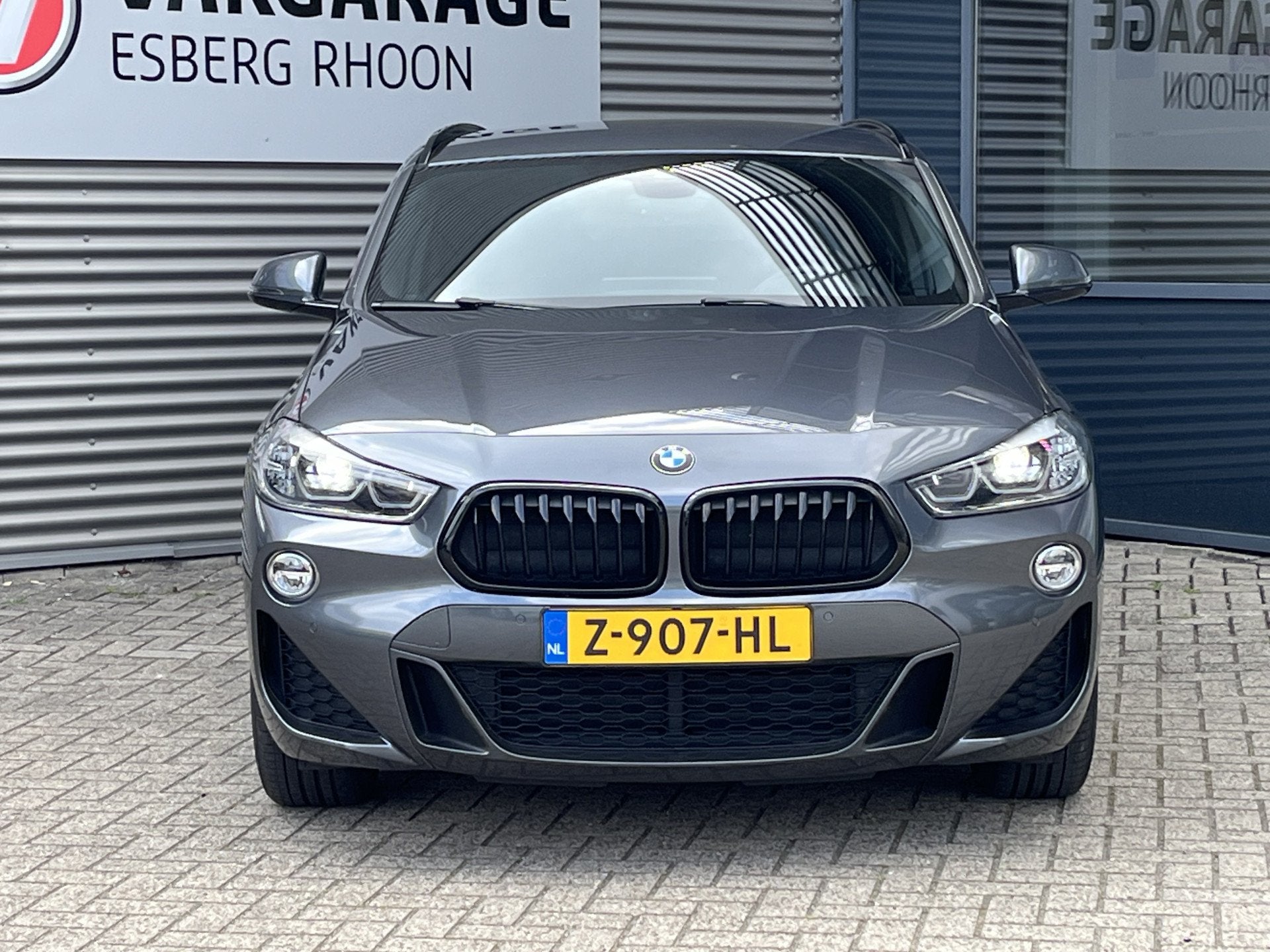 BMW X2 sDrive18i High Executive Edition M Sport FACELIFT NAV, Gebruikt, Leder en Stof, 75 €/maand, 3 cilinders