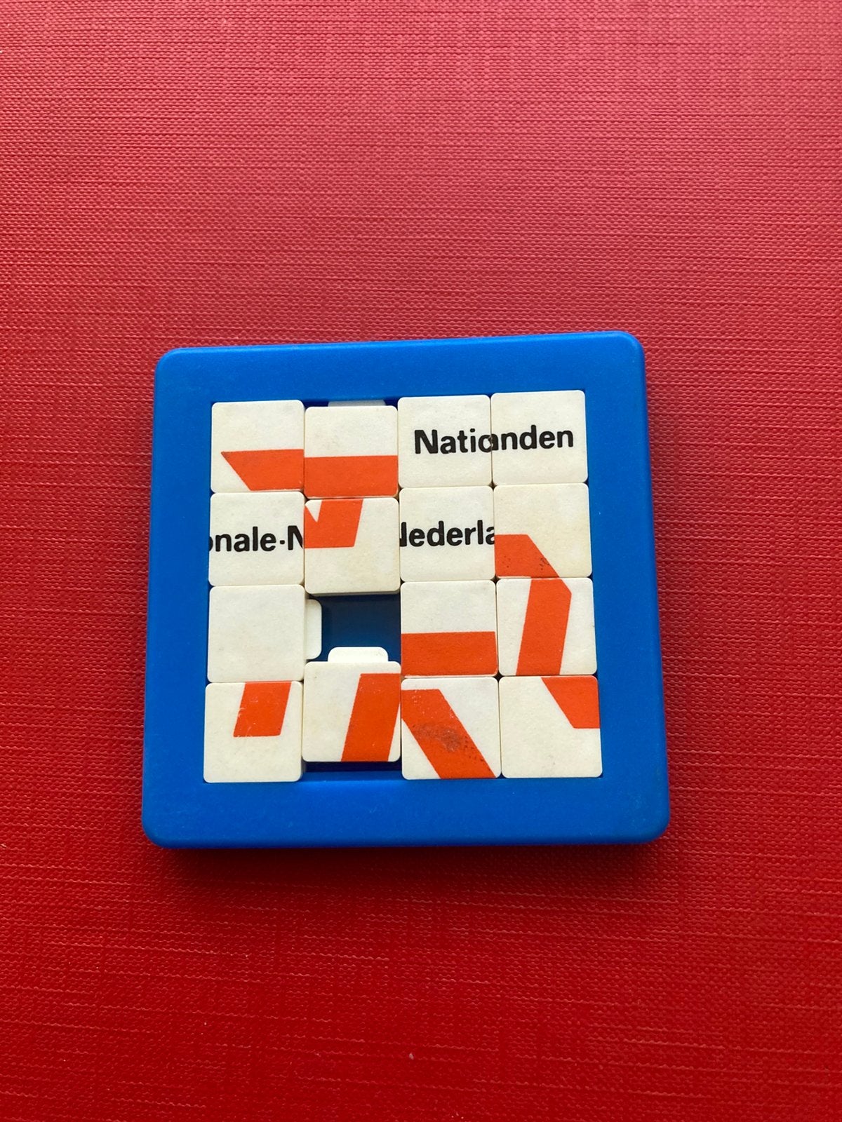 Schuifpuzzel nationale nederlanden, Ophalen, Minder dan 500 stukjes, Zo goed als nieuw