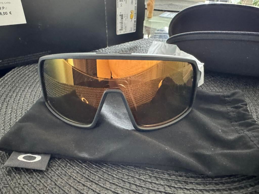 Nieuwe 0009462 Oakley zonnebril, Ophalen of Verzenden, Nieuw, Oakley