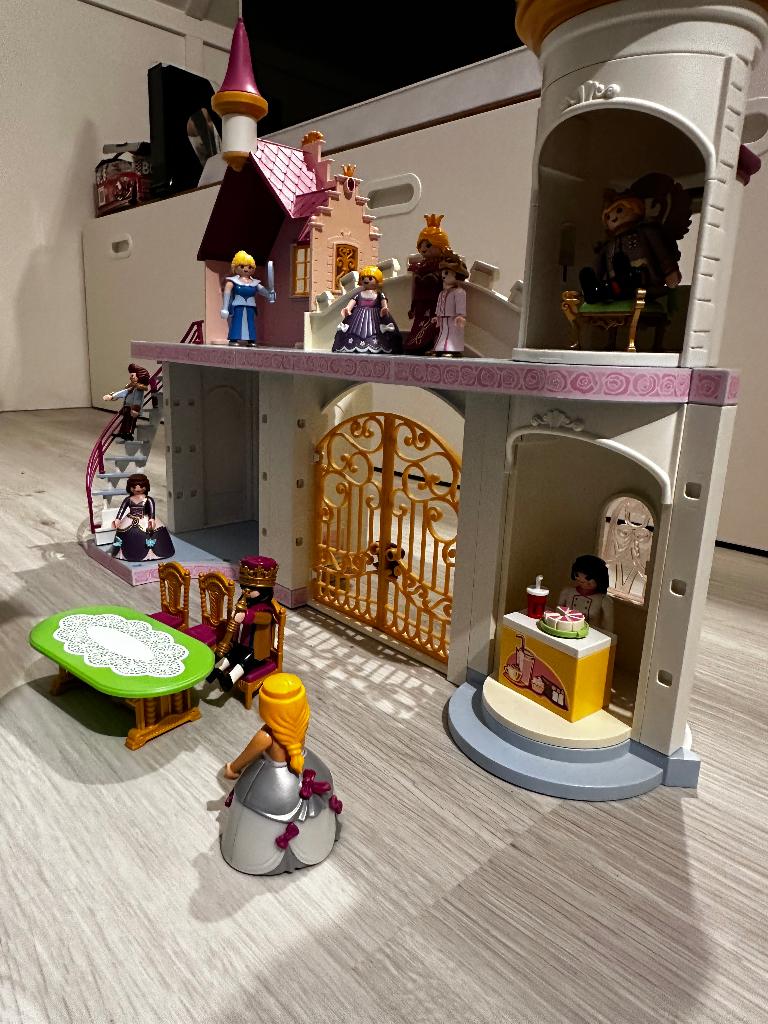 Playmobile kasteel, Kinderen en Baby's, Speelgoed | Playmobil, Ophalen, Gebruikt, Complete set