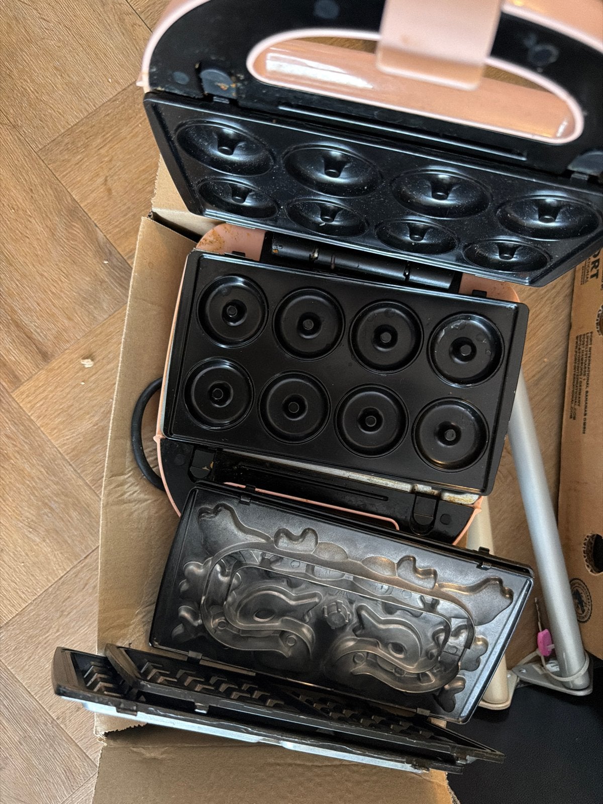 SilverCrest 3-in-1 Wafelijzer, Donutmaker, Cake Pop Maker, Ophalen, Uitneembare platen, Gebruikt