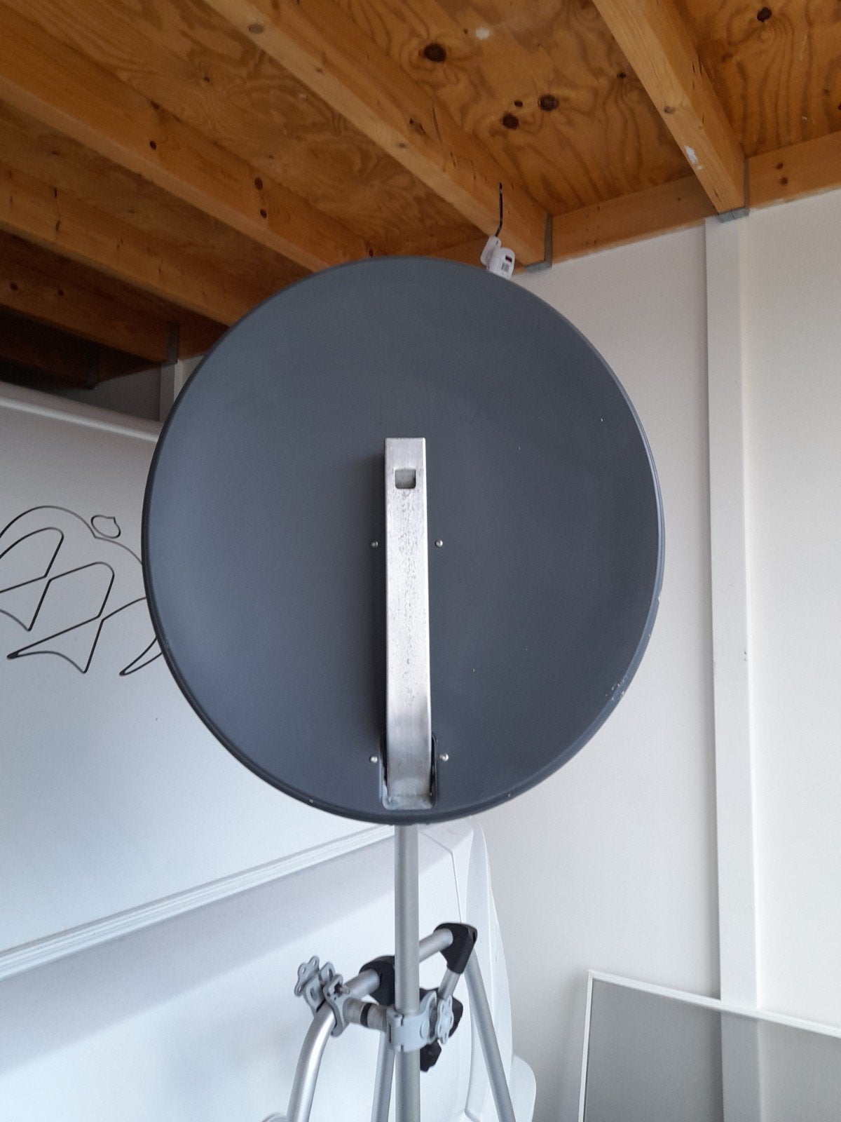 Schotel antenne zonder LNB voor 5 euro., Ophalen, Gebruikt, Overige merken