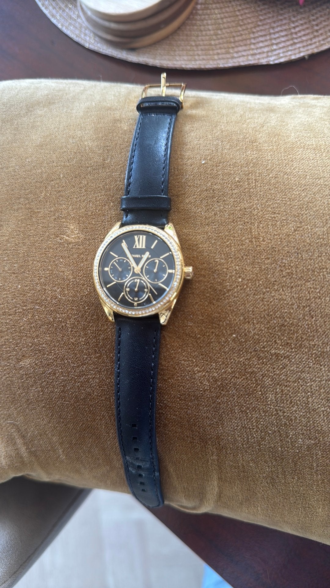 michael kors horloge met kristallen/zwart/goud acenten  🌸, Overige merken, Staal, Ophalen of Verzenden, Zo goed als nieuw