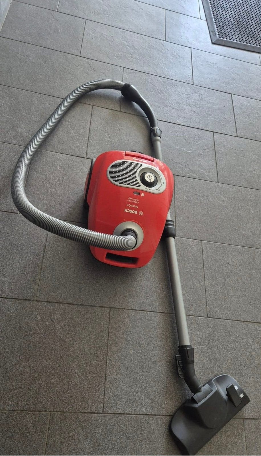 Bosch stofzuiger te koop 1200 watt, Witgoed en Apparatuur, Stofzuigers, Ophalen, Zo goed als nieuw, 1200 tot 1600 watt