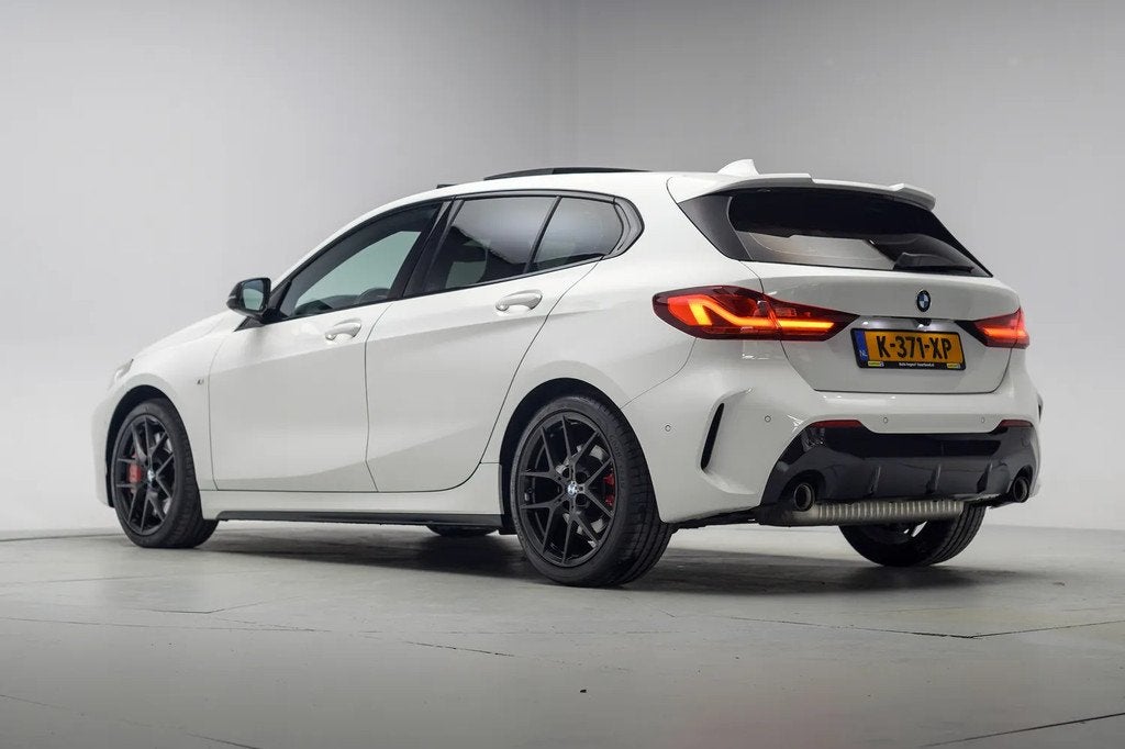 BMW 1-serie 128ti 265pk M Sport Edition Plus Aut. ORIGNL.[ P, Auto's, BMW, 1998 cc, Gebruikt, Wit, 16 km/l
