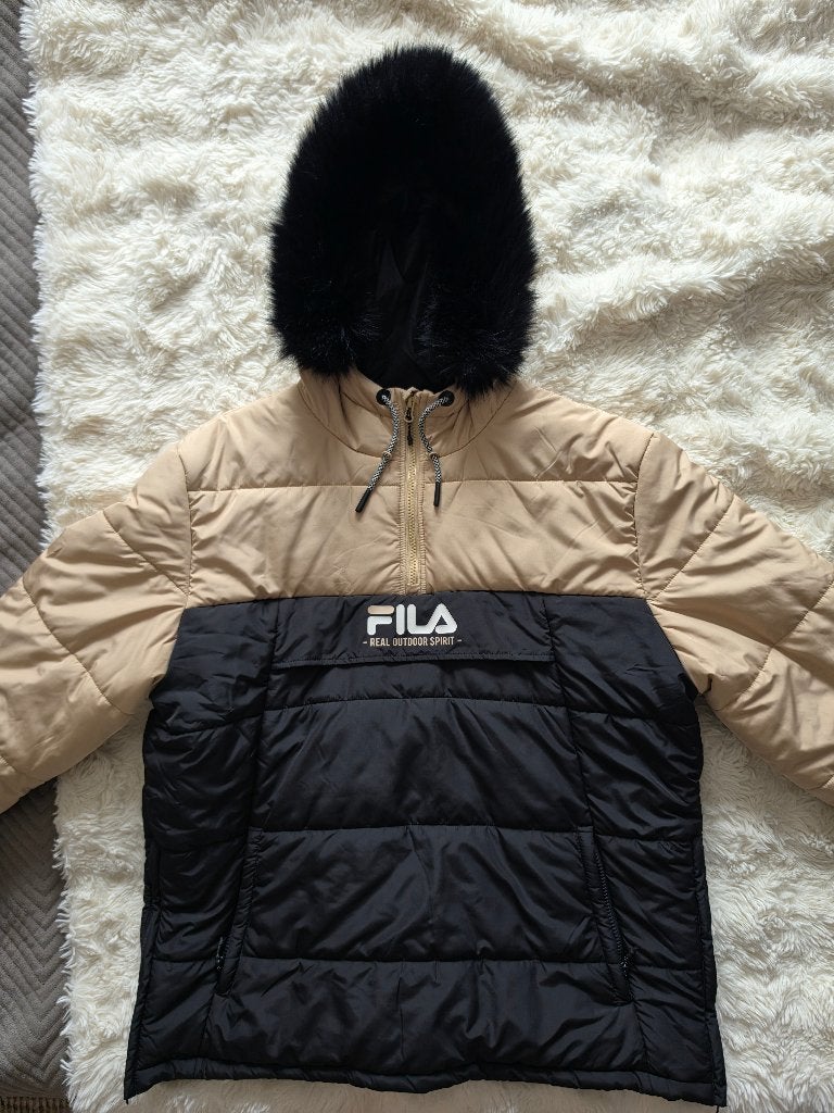 Gloednieuwe FILA winterjas - Maat M, Maat 48/50 (M), Zwart, Nieuw, Ophalen of Verzenden