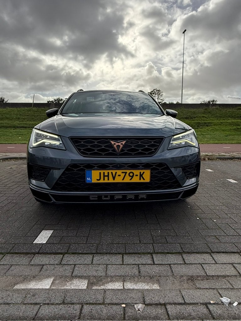 Cupra Ateca 2.0 TSI 300pk 4DRIVE DSG 2019 Grijs, Auto's, 4 cilinders, 1984 cc, Ateca, 11 km/l