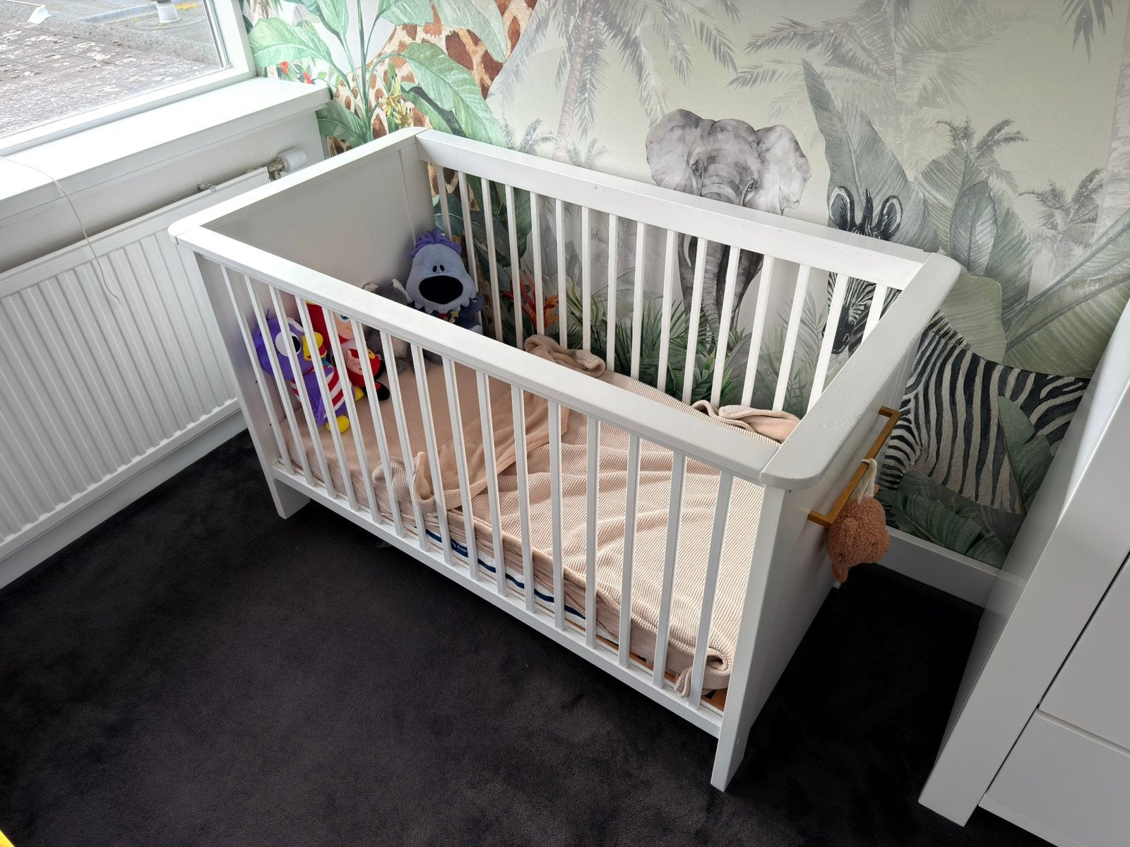 Babykamer compleet (ledikant, commode en kast), Ophalen, Gebruikt, Jongetje of Meisje